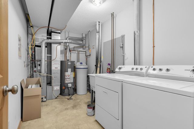 6604 Pine Crest Trail S, Cottage Grove, MN 55016