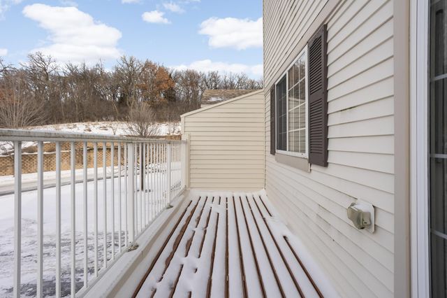 6604 Pine Crest Trail S, Cottage Grove, MN 55016