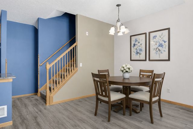 6604 Pine Crest Trail S, Cottage Grove, MN 55016