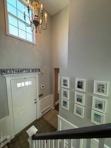 20 Jennifers Path, Westhampton Beach, NY 11978