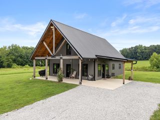 107 School St, Cumberland Furnace, TN 37051
