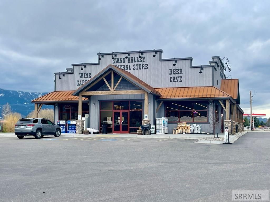 Image 23 of property listing at 141 Creekside Lane, Swan Valley, ID 83449