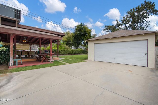 2837 Estado Street, Pasadena, CA 91107