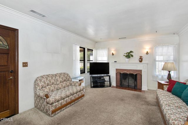 2837 Estado Street, Pasadena, CA 91107