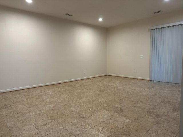 13031 ROSE PETAL CIR, Herndon, VA 20171