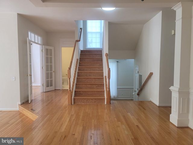 13031 ROSE PETAL CIR, Herndon, VA 20171