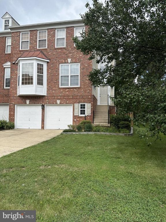 13031 ROSE PETAL CIR, Herndon, VA 20171