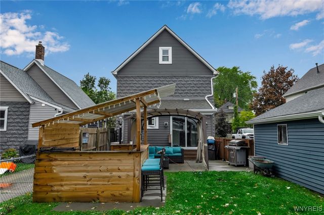 293 Olmstead Avenue, Lancaster, NY 14043