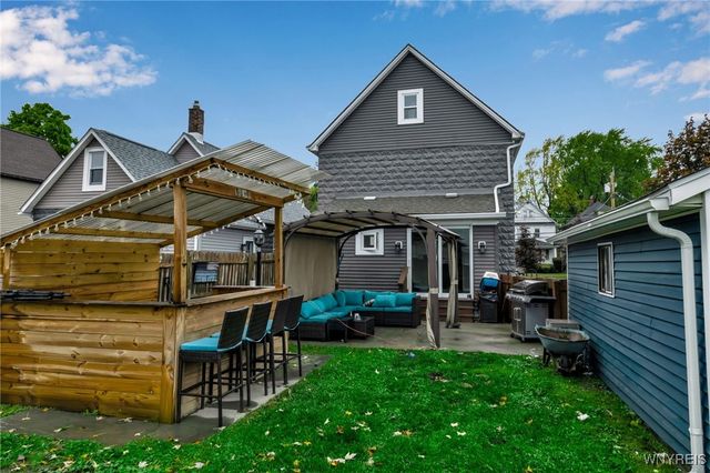 293 Olmstead Avenue, Lancaster, NY 14043