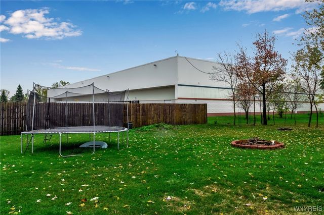 293 Olmstead Avenue, Lancaster, NY 14043