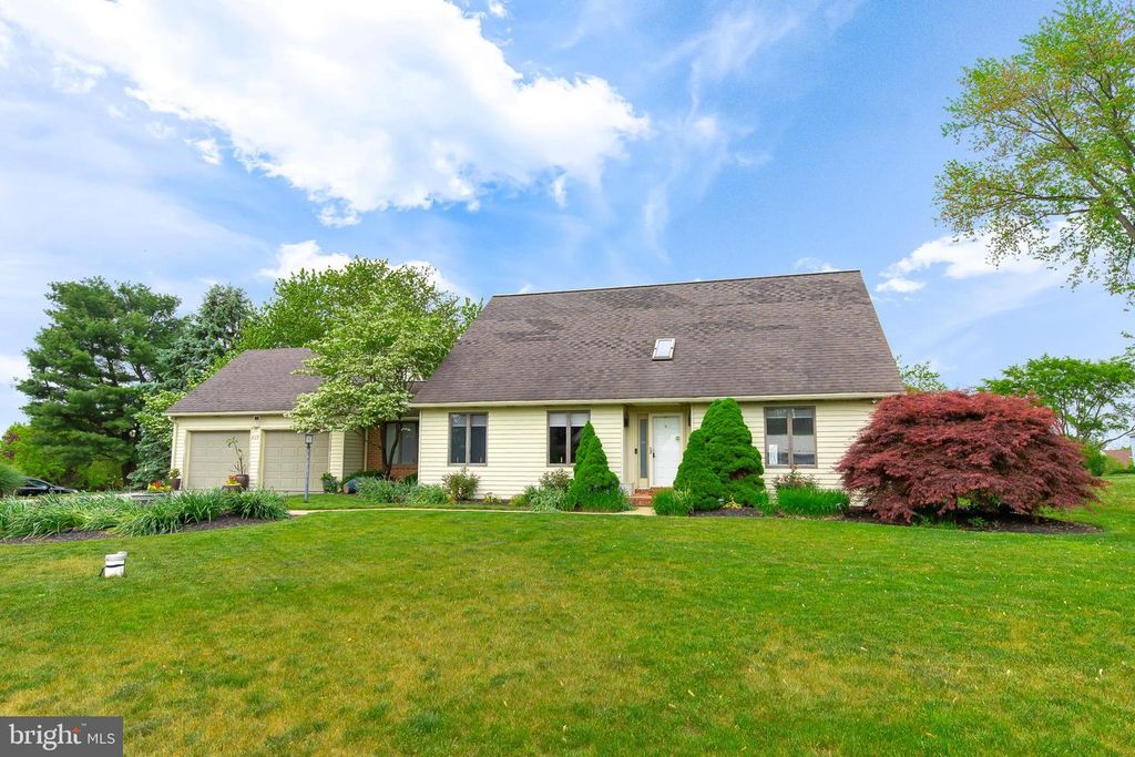 409 HILLTOP RD, Strasburg, PA 17579