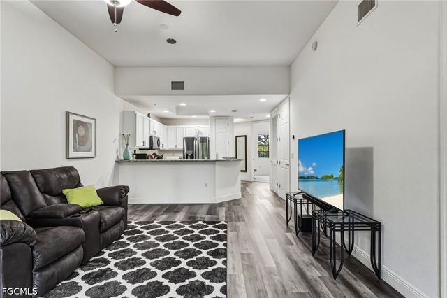 13651 Julias WAY 1422, Fort Myers, FL 33919