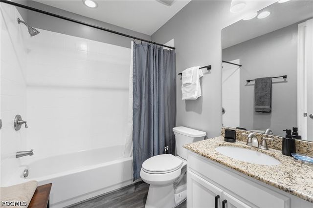 13651 Julias WAY 1422, Fort Myers, FL 33919