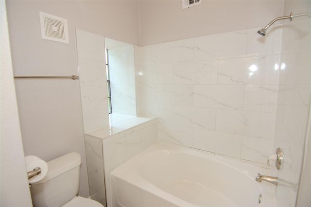 16800 Sugar Pine Drive D25, Houston, TX 77090