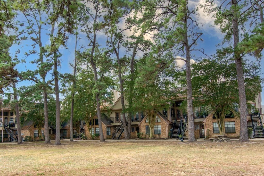 16800 Sugar Pine Drive D25, Houston, TX 77090