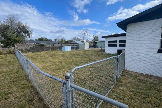 8005 N 13TH STREET, Tampa, FL 33604