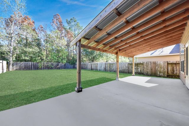 9967 Sterling Place Drive, Conroe, TX 77303