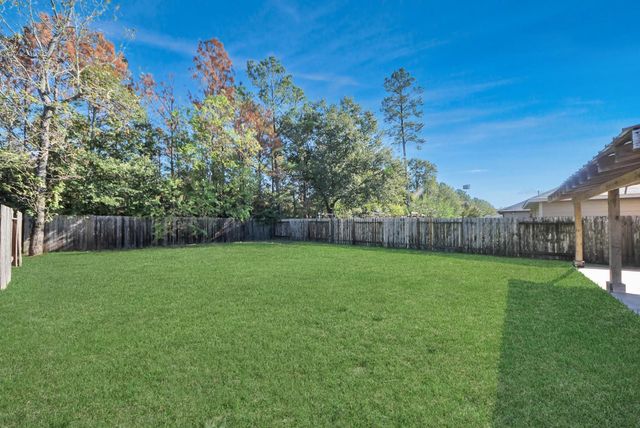 9967 Sterling Place Drive, Conroe, TX 77303