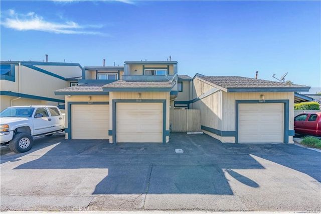 16611 Sell 24, Huntington Beach, CA 92649