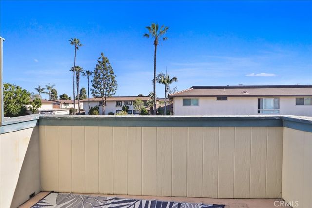 16611 Sell 24, Huntington Beach, CA 92649