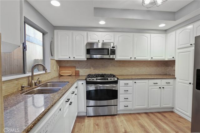 16611 Sell 24, Huntington Beach, CA 92649