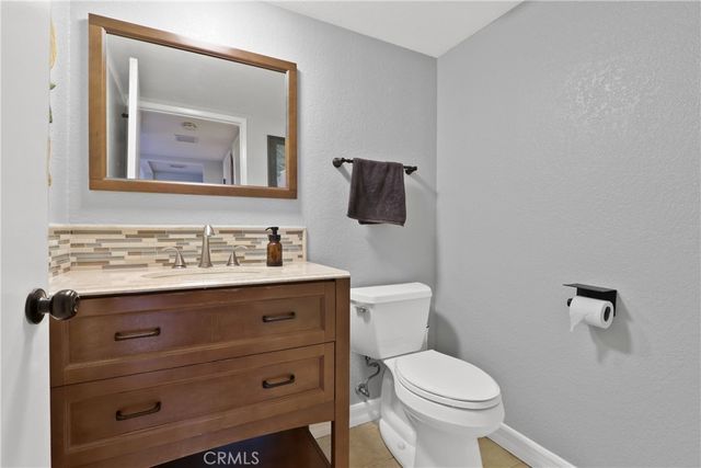 16611 Sell 24, Huntington Beach, CA 92649