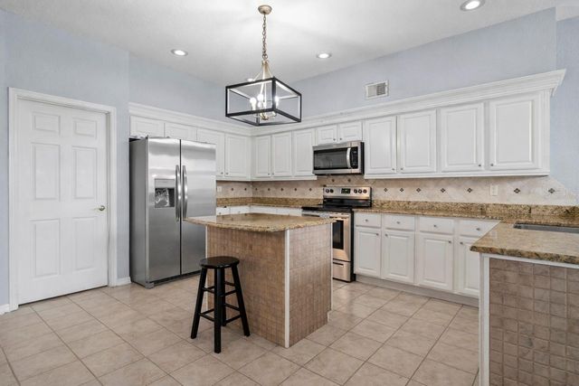 2264 STONE CROSS CIRCLE, Orlando, FL 32828