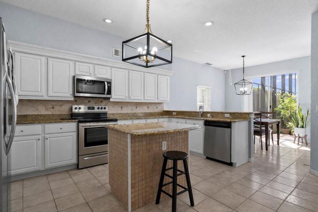 2264 STONE CROSS CIRCLE, Orlando, FL 32828