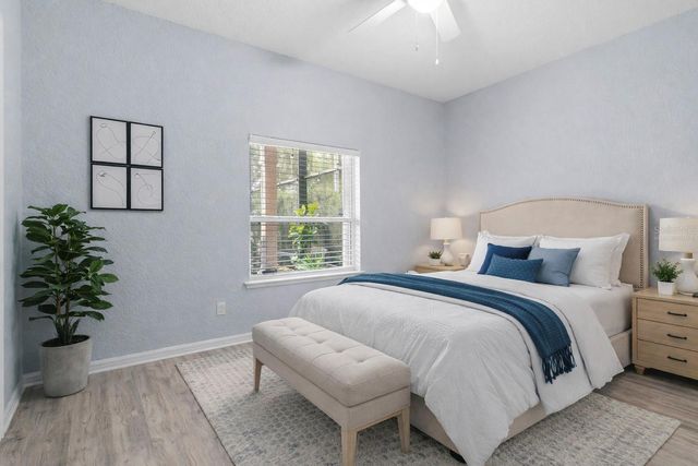 2264 STONE CROSS CIRCLE, Orlando, FL 32828