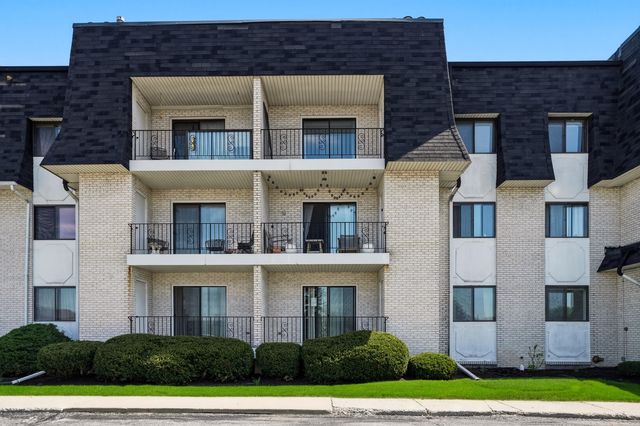 2371 Deerpath Drive 305, Schererville, IN 46375