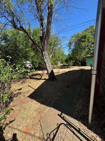 1717 Deer Creek Road, Shasta Lake, CA 96019