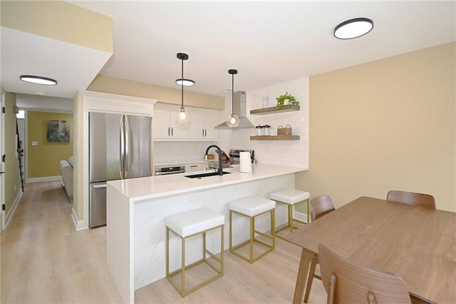 441 W 10th Street, Kansas City, MO 64105