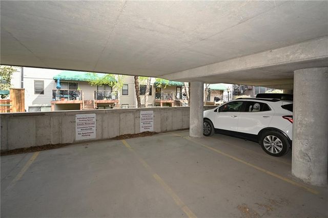 441 W 10th Street, Kansas City, MO 64105