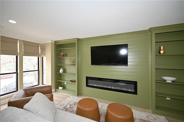 441 W 10th Street, Kansas City, MO 64105