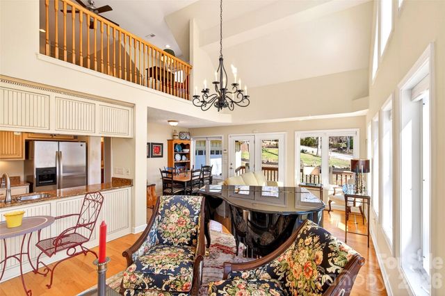 741 Blue Ridge Drive N, Marion, NC 28752