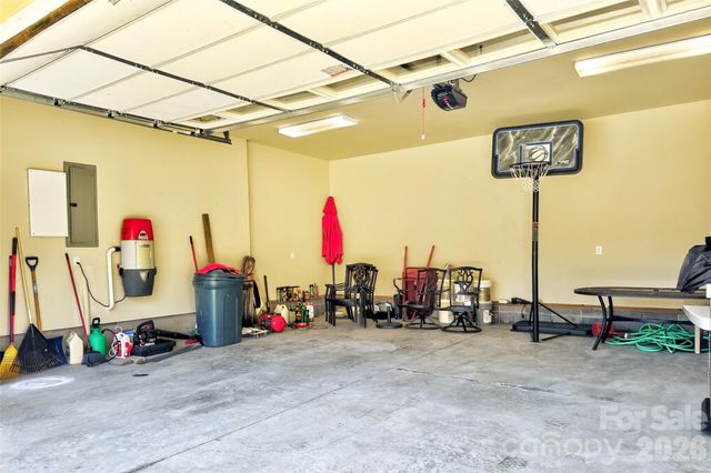 741 Blue Ridge Drive N, Marion, NC 28752