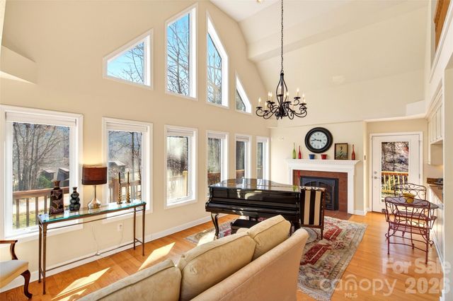 741 Blue Ridge Drive N, Marion, NC 28752