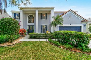 10221 Hunt Club Lane, Palm Beach Gardens, FL 33418