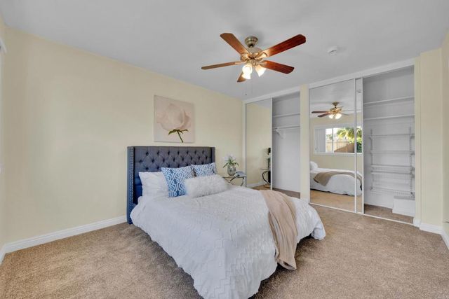 5511 Adelaide Avenue 27, San Diego, CA 92115