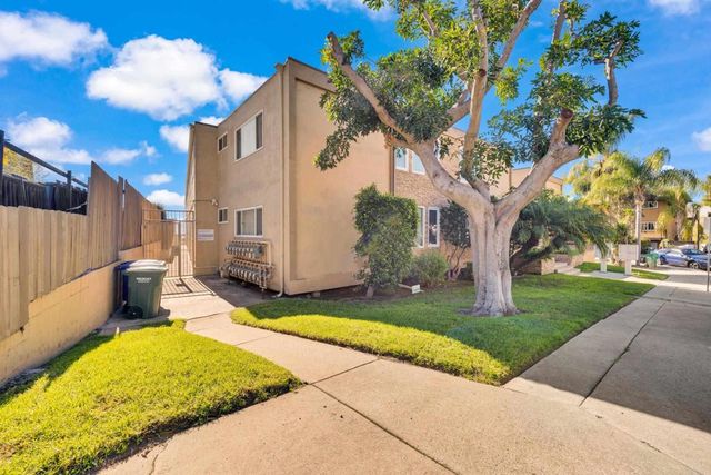 5511 Adelaide Avenue 27, San Diego, CA 92115