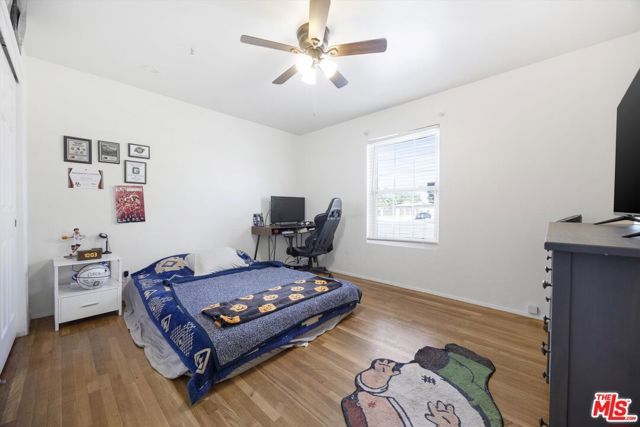 2121 Westhaven Avenue, Bakersfield, CA 93304