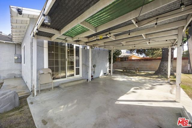 2121 Westhaven Avenue, Bakersfield, CA 93304
