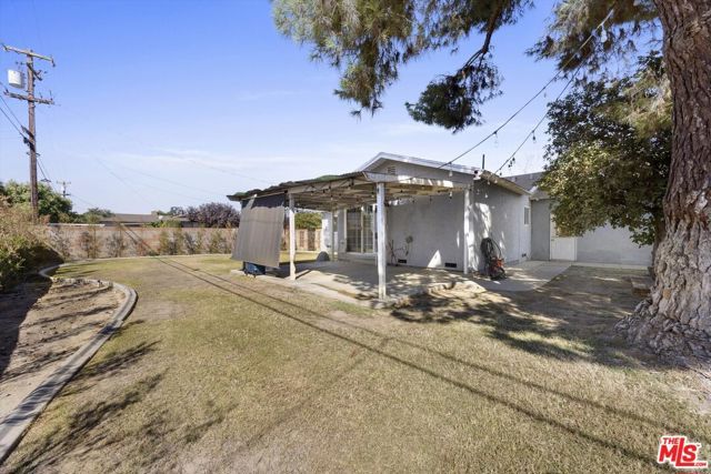 2121 Westhaven Avenue, Bakersfield, CA 93304