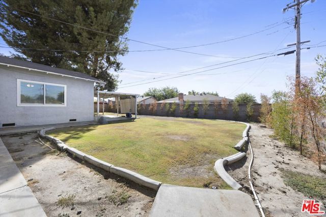 2121 Westhaven Avenue, Bakersfield, CA 93304