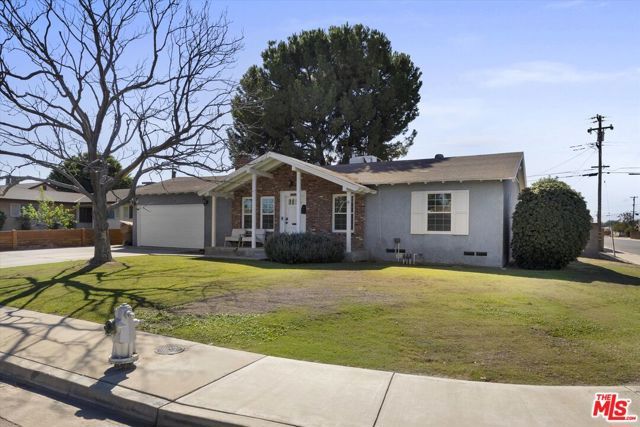 2121 Westhaven Avenue, Bakersfield, CA 93304