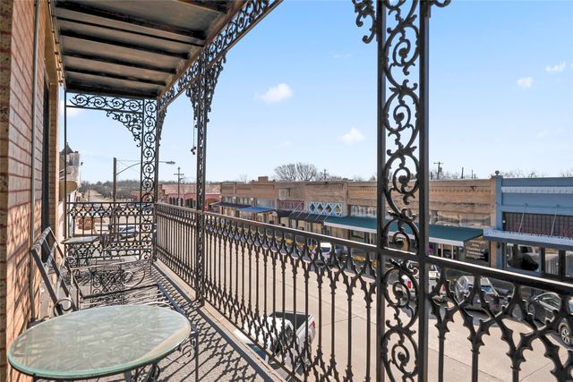 118 W Grand Street 1A, Whitewright, TX 75491