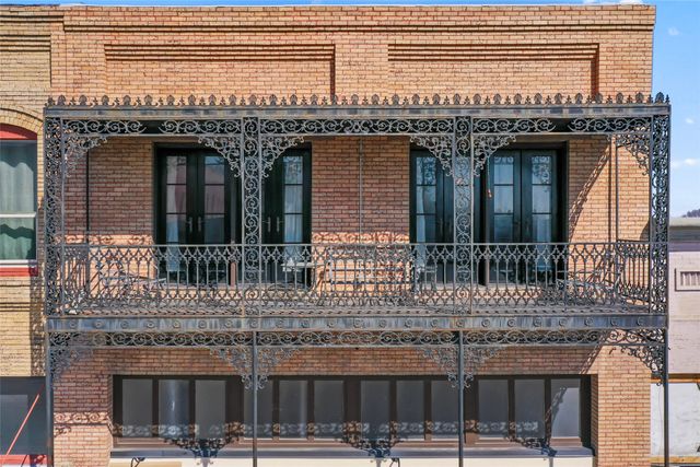 118 W Grand Street 1A, Whitewright, TX 75491