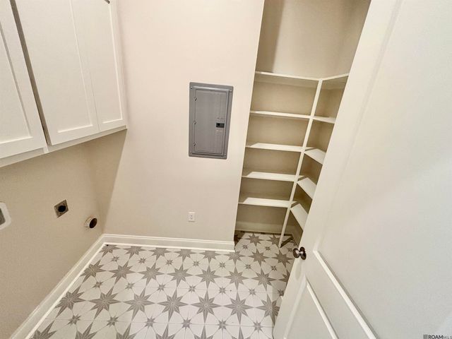 13201 Magnolia Square Dr, Central, LA 70818