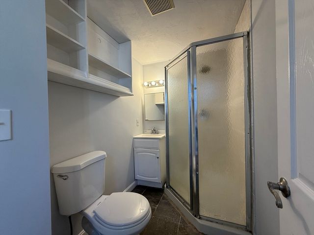 30 Sanger St 1, Framingham, MA 01702