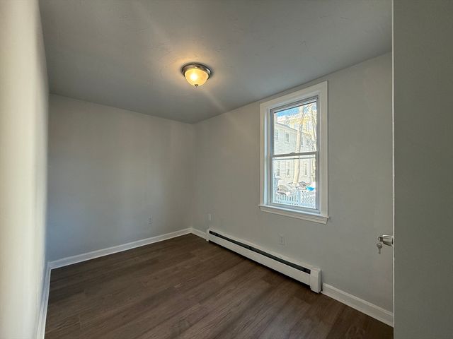 30 Sanger St 1, Framingham, MA 01702